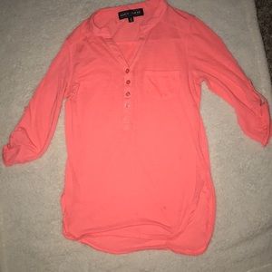 Coral shirt with pocket